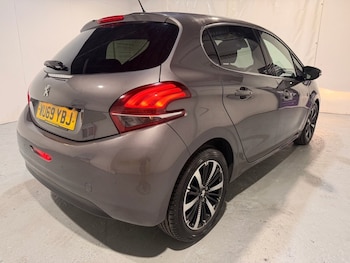 Used Peugeot 208 2019 for sale - 79233512: Photo