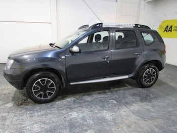 Used Dacia Duster 2017 for sale - 77666773: Photo