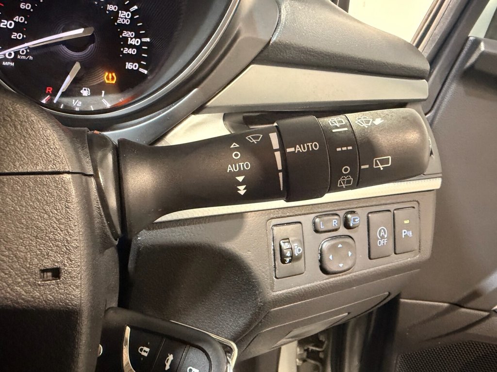 Used Toyota Avensis 2017 for sale - 77384264: Photo 23