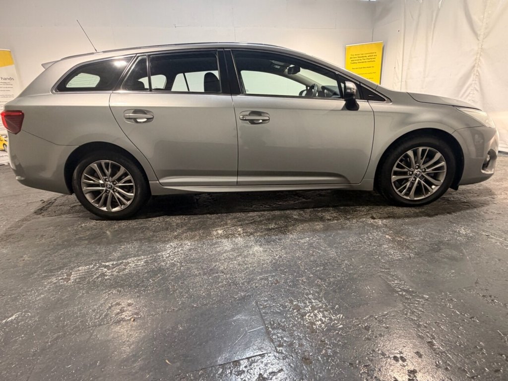 Used Toyota Avensis 2017 for sale - 77384264: Photo 25