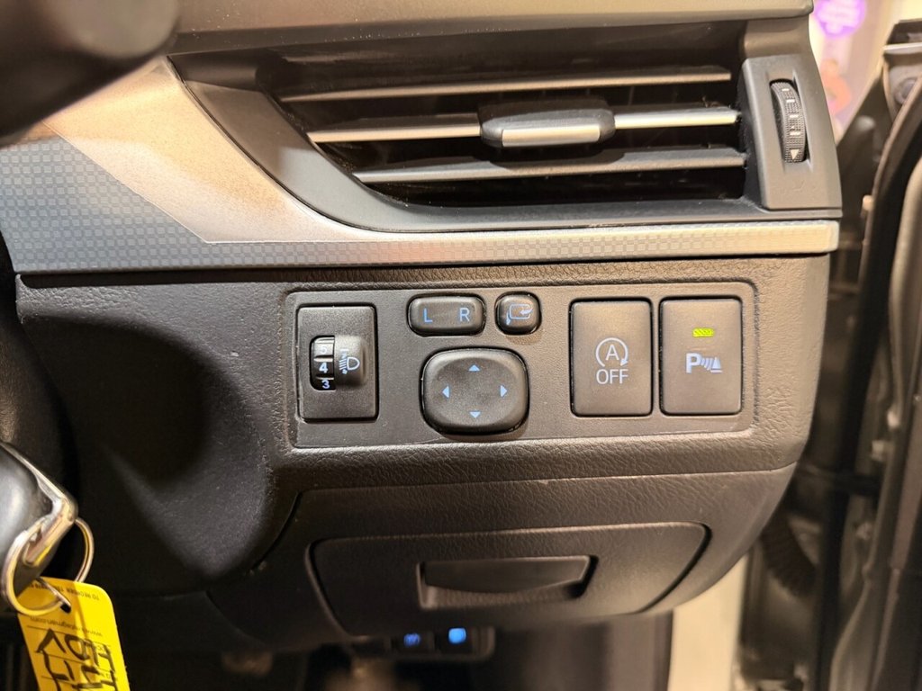 Used Toyota Avensis 2017 for sale - 77384264: Photo 31