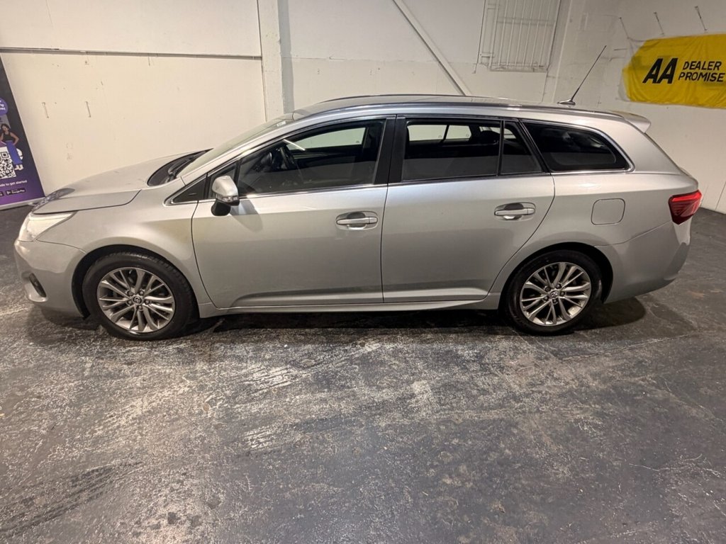 Used Toyota Avensis 2017 for sale - 77384264: Photo 4