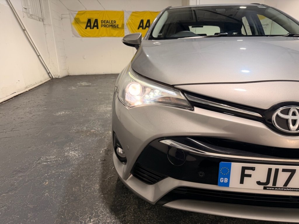 Used Toyota Avensis 2017 for sale - 77384264: Photo 40