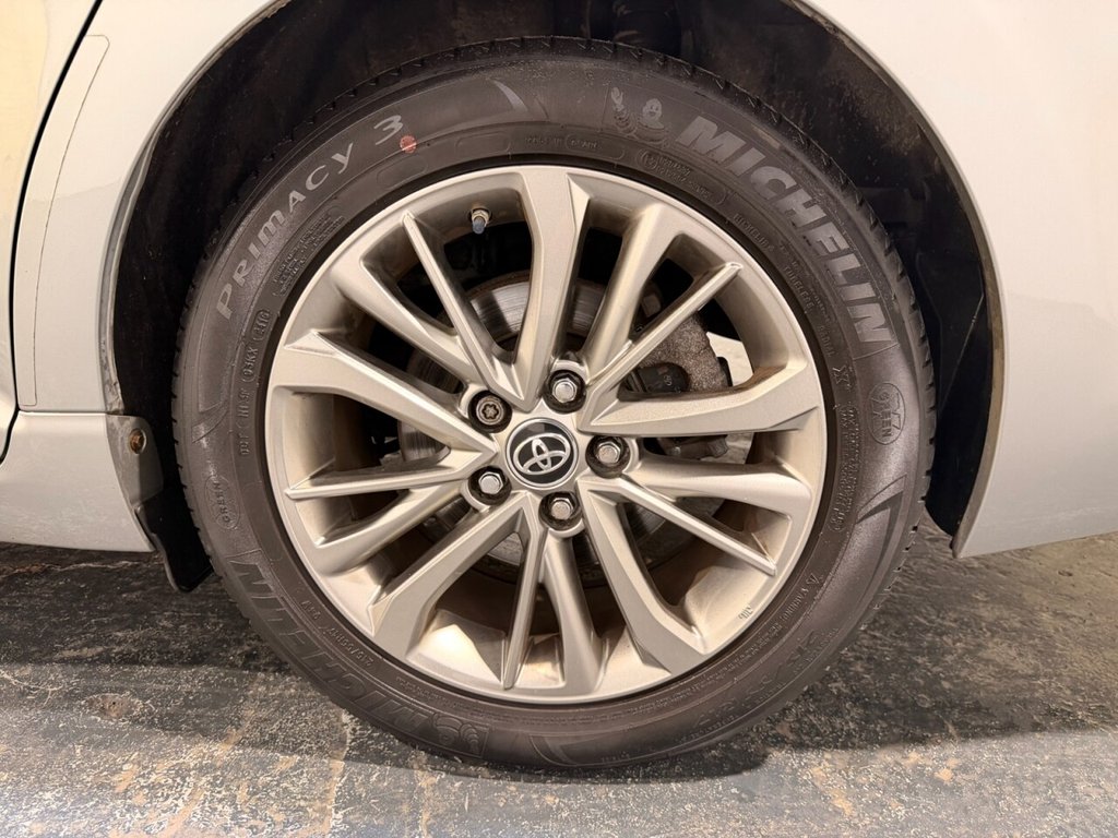 Used Toyota Avensis 2017 for sale - 77384264: Photo 43