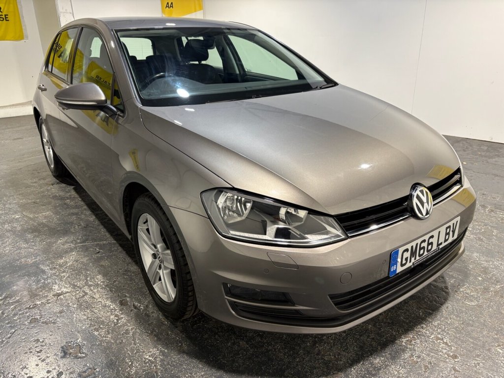 Used Volkswagen Golf 2017 for sale - 76367590: Photo 1