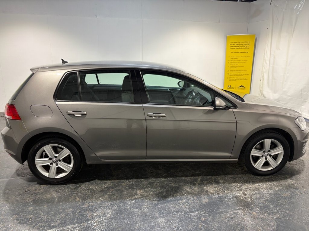Used Volkswagen Golf 2017 for sale - 76367590: Photo 8