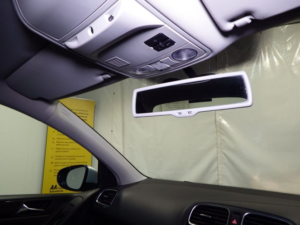 Used Volkswagen Golf 2012 for sale - 76686457: Photo 32