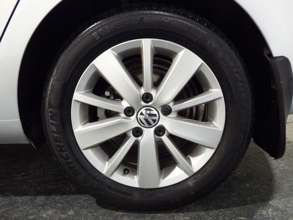 Used Volkswagen Golf 2012 for sale - 76686457: Photo 41