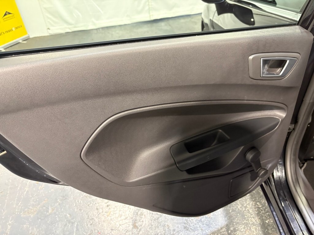 Used Ford Fiesta 2015 for sale - 76441799: Photo 50