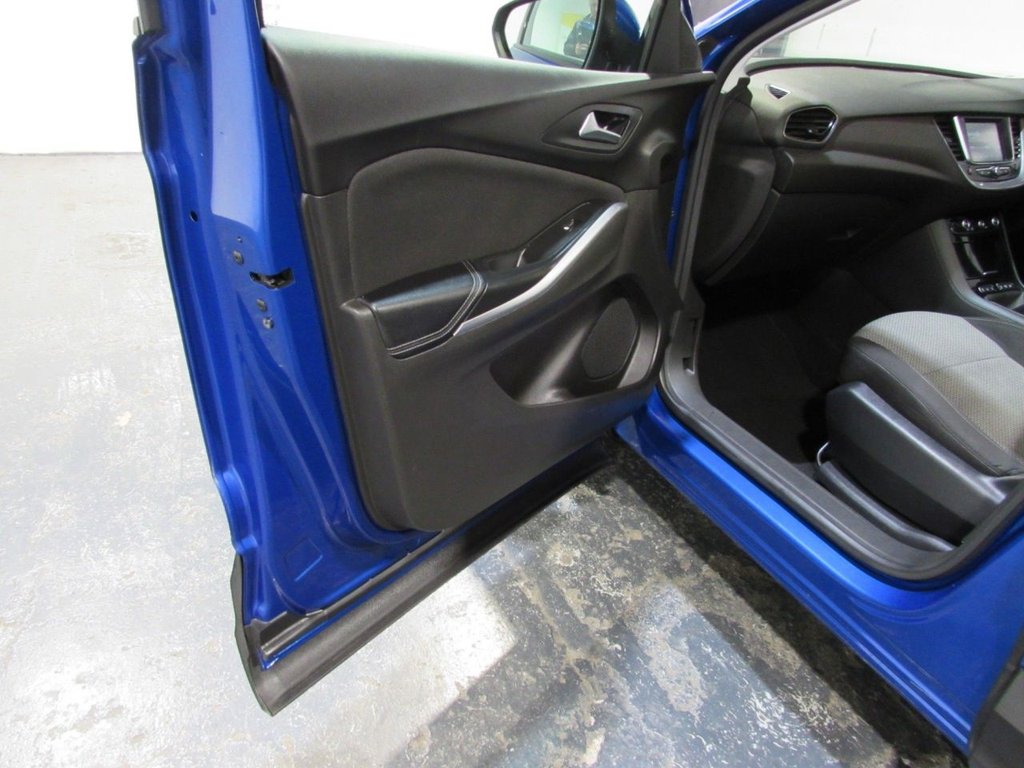 Used Vauxhall Grandland X 2018 for sale - 75952901: Photo 37