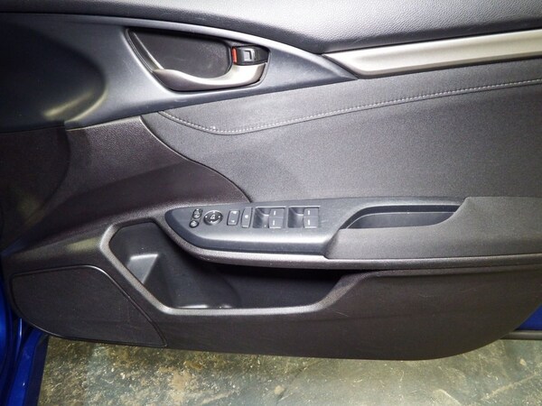 Used Honda Civic 2021 for sale - 75444018: Photo 33