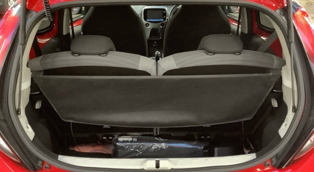 Used Toyota AYGO 2018 for sale - 76655382: Photo 14