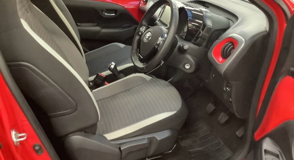 Used Toyota AYGO 2018 for sale - 76655382: Photo 16