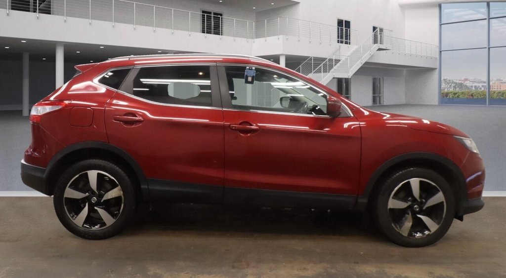 Used Nissan Qashqai 2016 for sale - 77026957: Photo 2