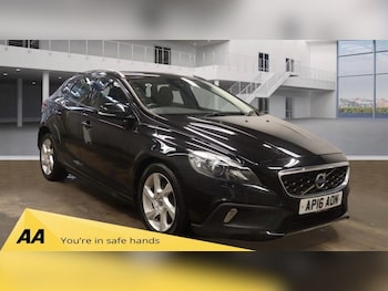 Volvo - V40 Cross Country