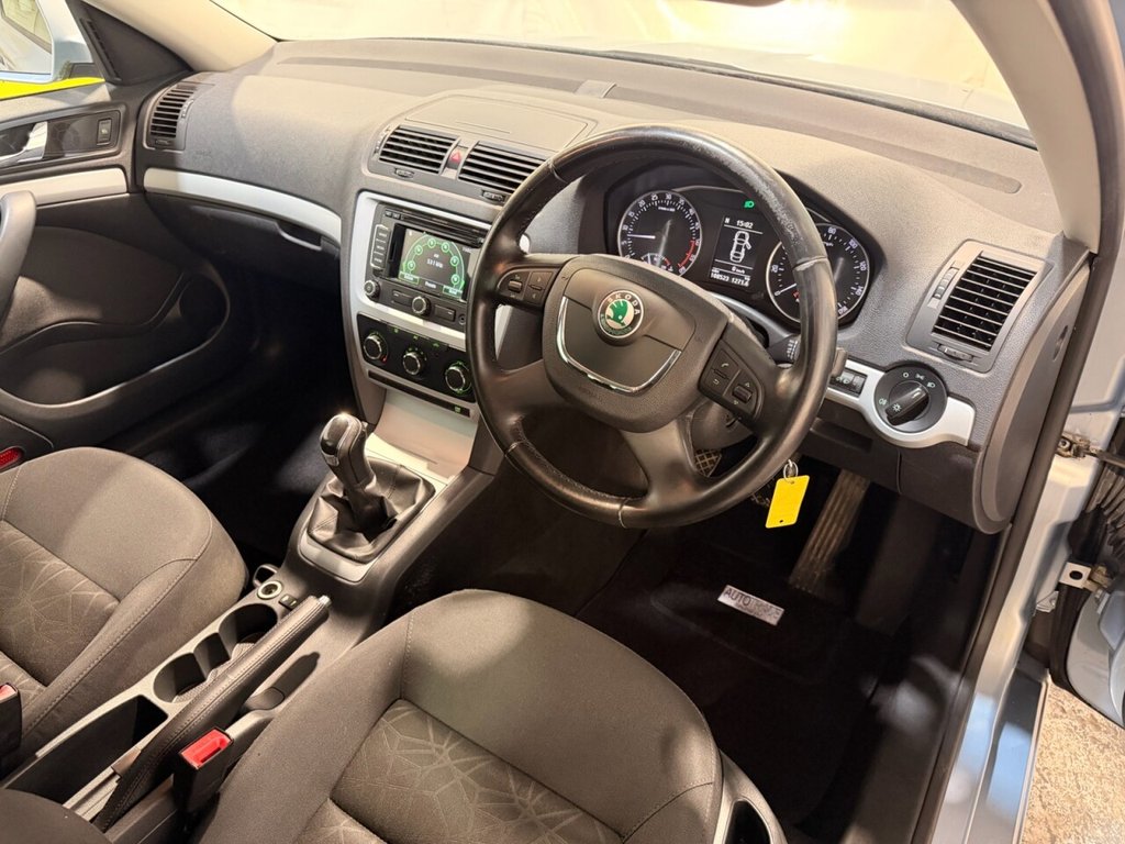 Used Skoda Octavia 2011 for sale - 77719807: Photo 47