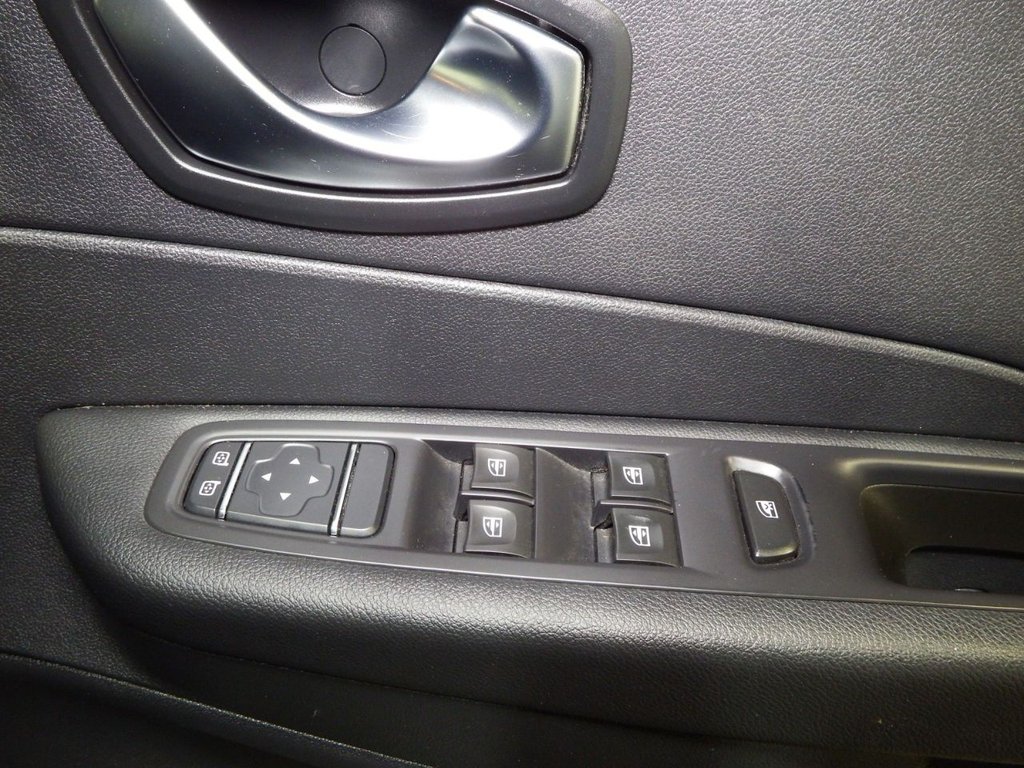 Used Renault Captur 2018 for sale - 76223116: Photo 34