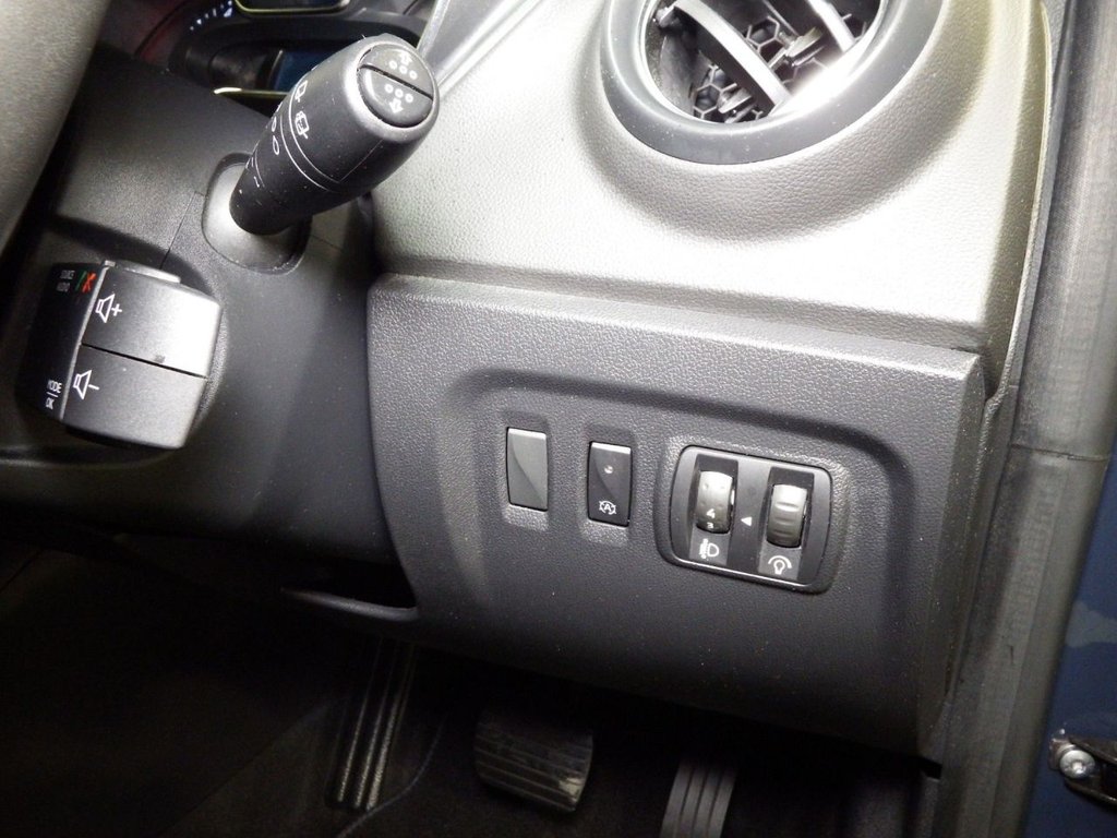 Used Renault Captur 2018 for sale - 76223116: Photo 35