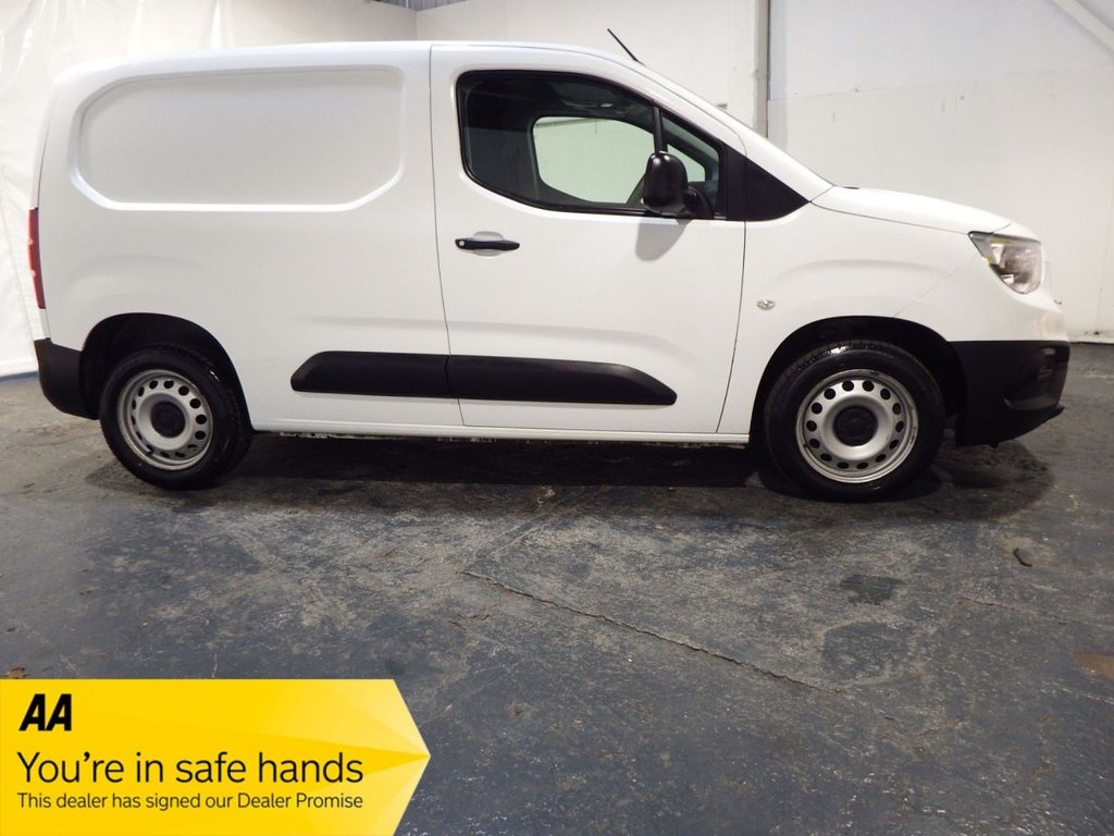 Used Vauxhall Combo 2021 for sale - 77356721: Photo 2