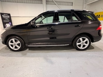 Used Mercedes-Benz M Class 2013 for sale - 79449793: Photo
