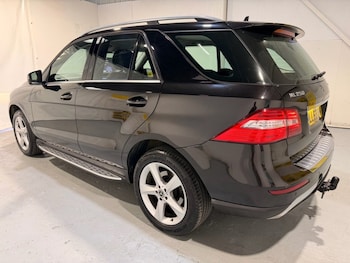 Used Mercedes-Benz M Class 2013 for sale - 79449793: Photo