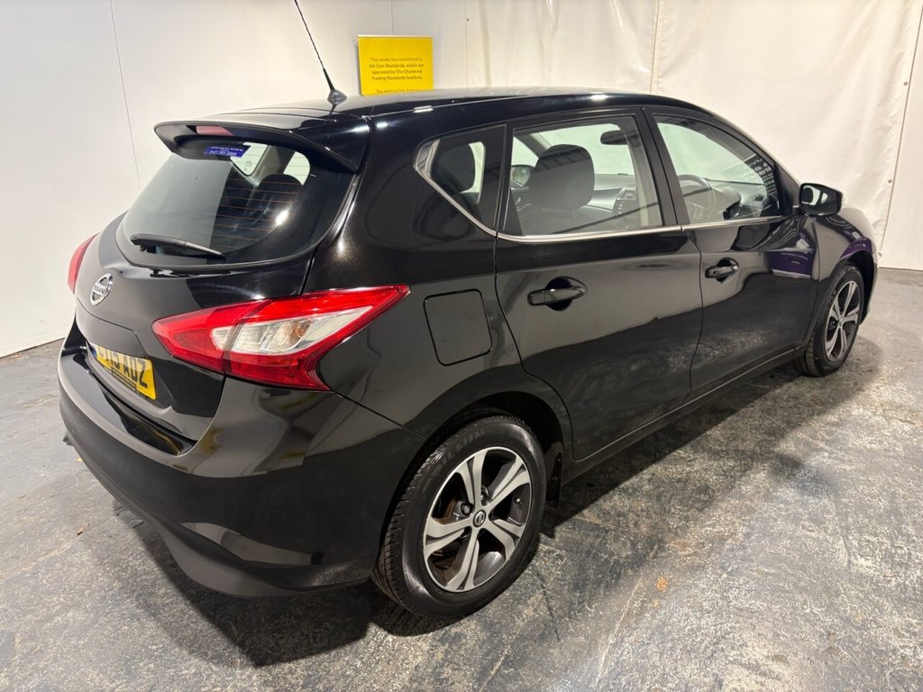 Used Nissan Pulsar 2015 for sale - 76950391: Photo 2