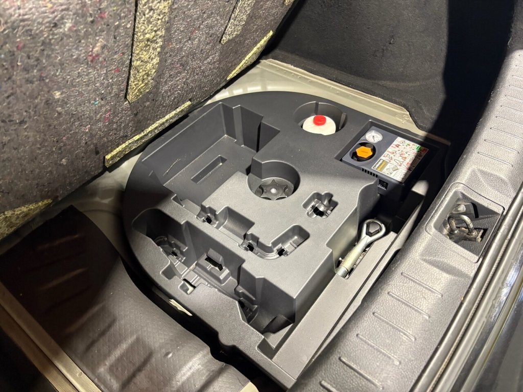 Used Nissan Pulsar 2015 for sale - 76950391: Photo 44