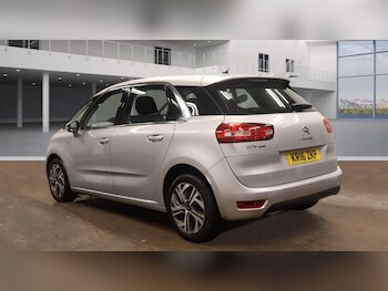 Used Citroen C4 Picasso 2016 for sale - 77547107: Photo