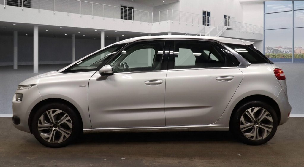 Used Citroen C4 Picasso 2016 for sale - 77547107: Photo 6