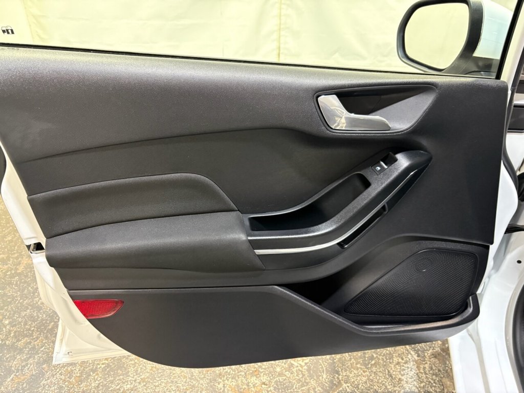 Used Ford Fiesta 2017 for sale - 76119269: Photo 41