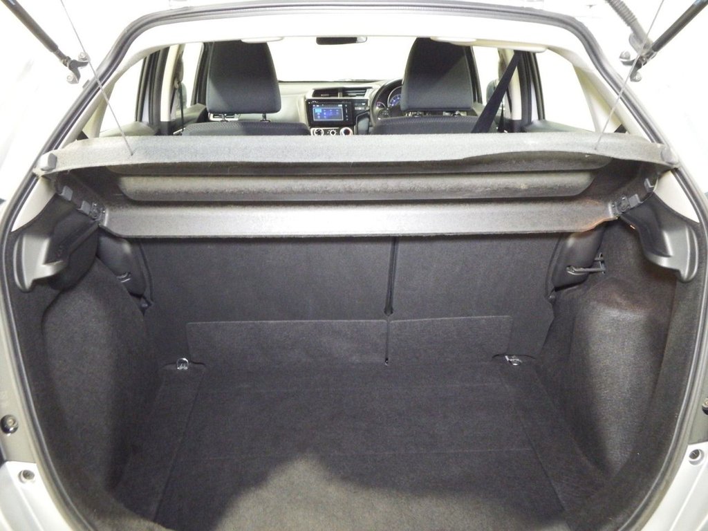 Used Honda Jazz 2018 for sale - 76973769: Photo 10