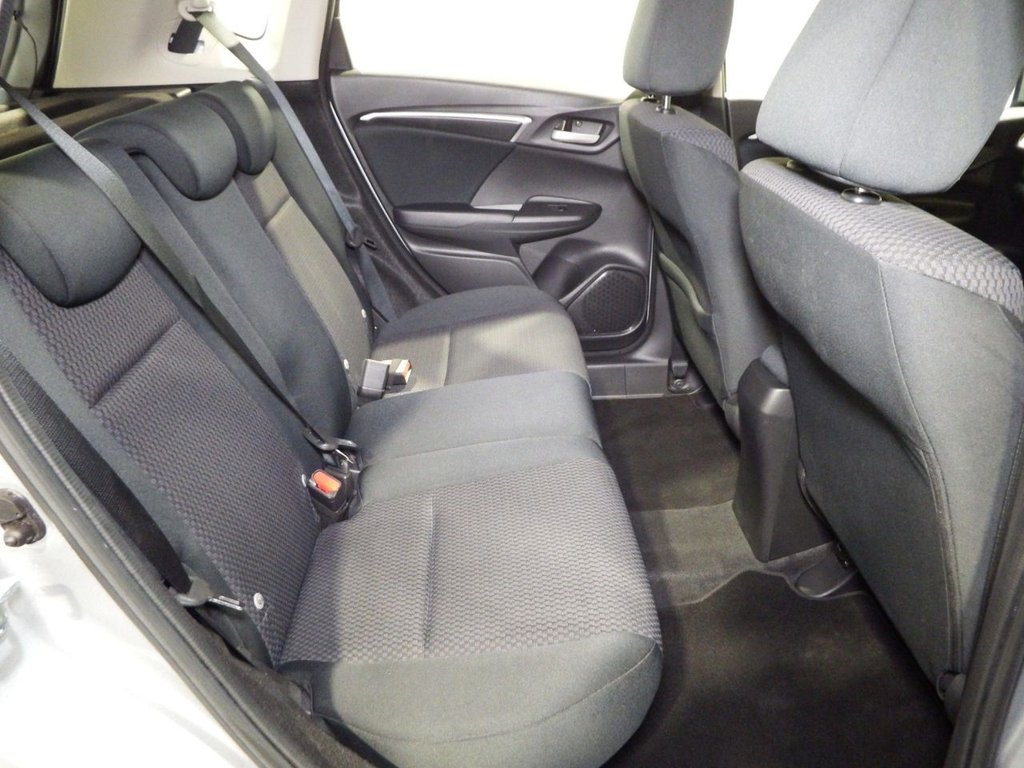 Used Honda Jazz 2018 for sale - 76973769: Photo 14