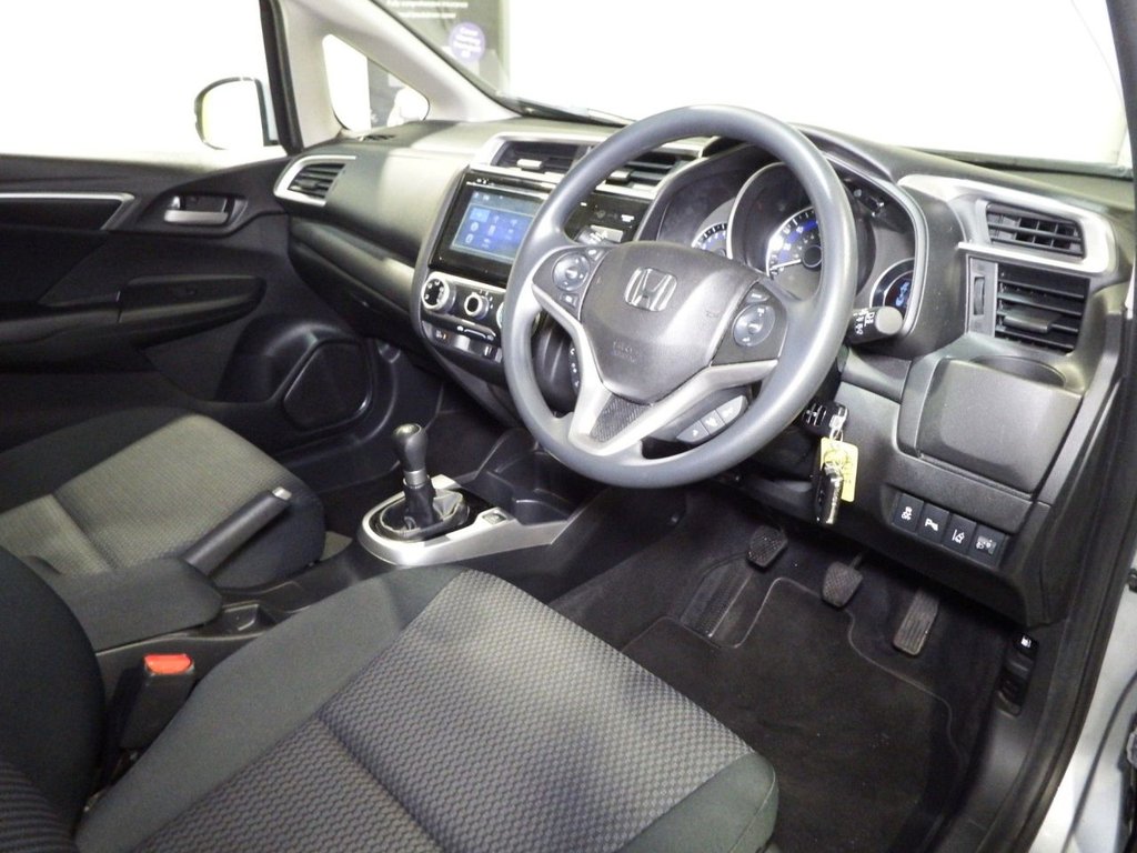Used Honda Jazz 2018 for sale - 76973769: Photo 23