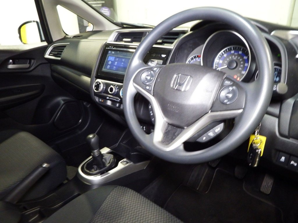 Used Honda Jazz 2018 for sale - 76973769: Photo 25