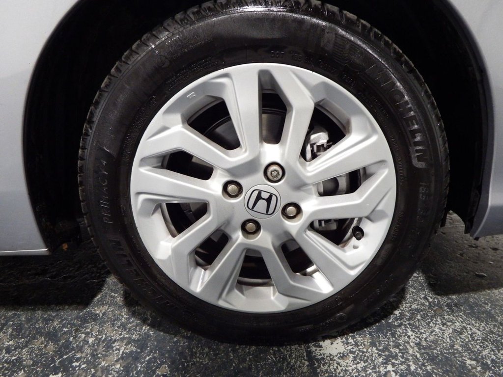 Used Honda Jazz 2018 for sale - 76973769: Photo 36