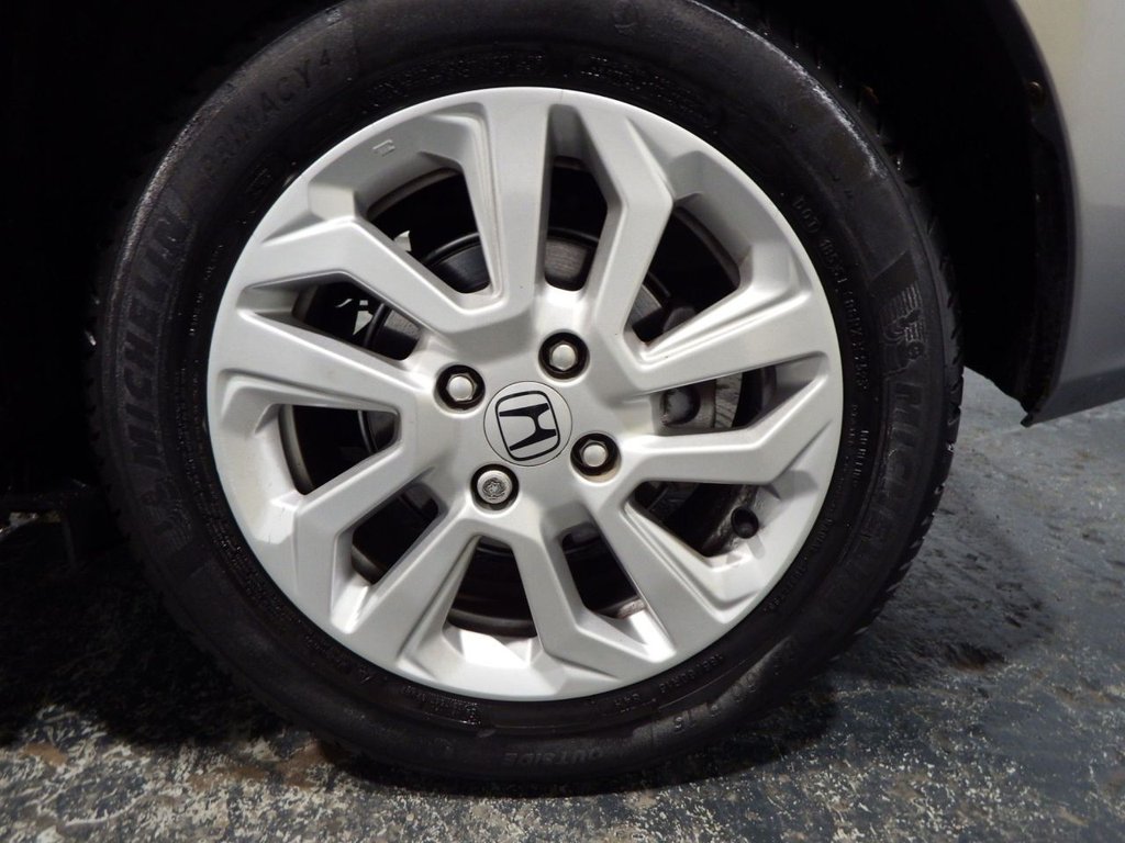 Used Honda Jazz 2018 for sale - 76973769: Photo 38