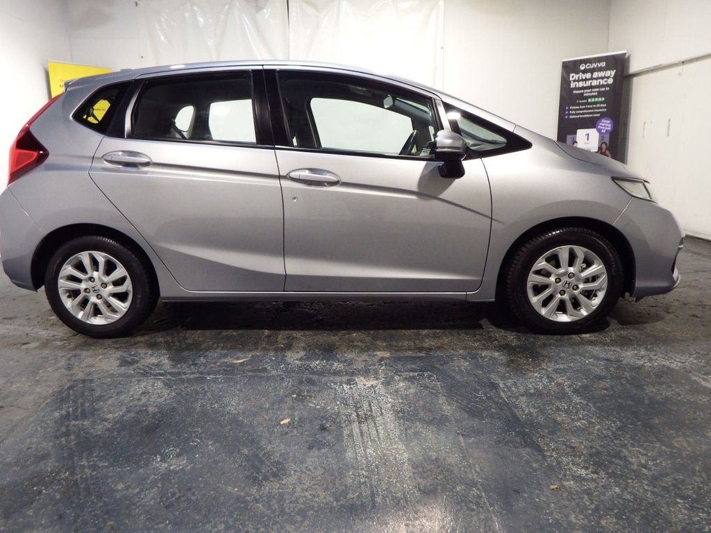 Used Honda Jazz 2018 for sale - 76973769: Photo 5