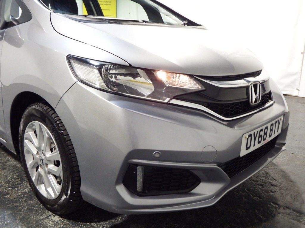 Used Honda Jazz 2018 for sale - 76973769: Photo 9
