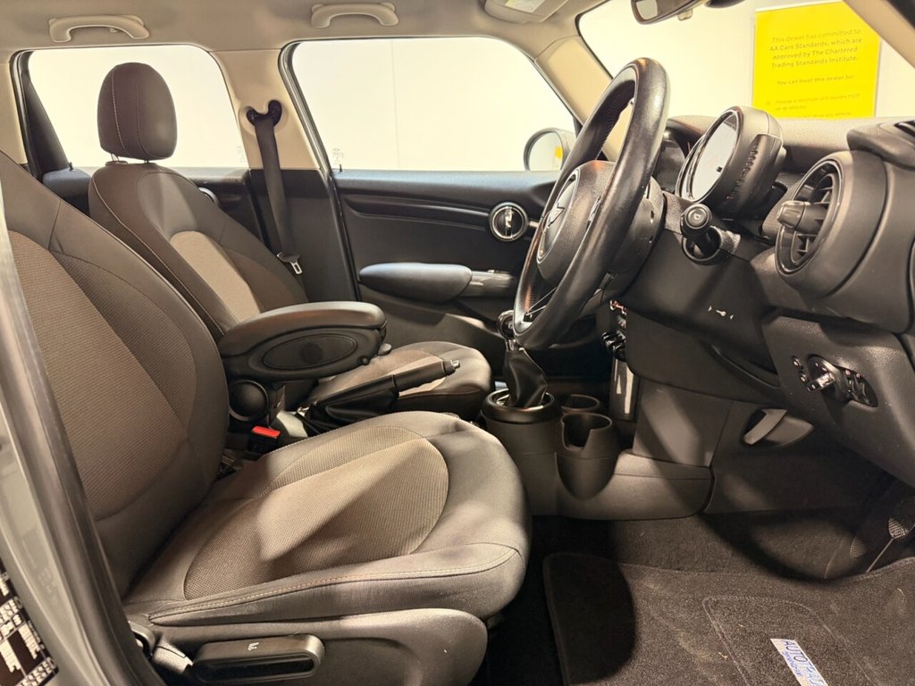 Used MINI Hatch 2017 for sale - 77263498: Photo 6