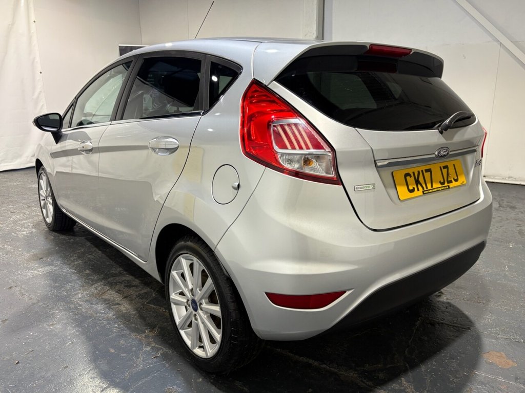 Used Ford Fiesta 2017 for sale - 76430414: Photo 2