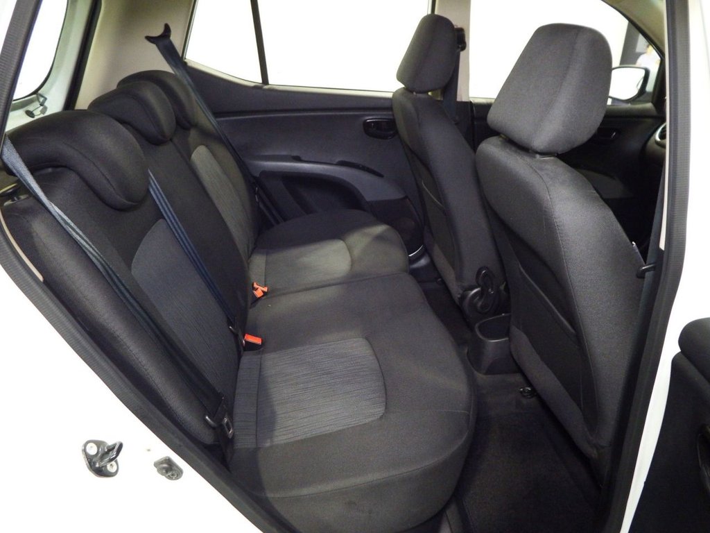 Used Hyundai i10 2012 for sale - 76751387: Photo 13