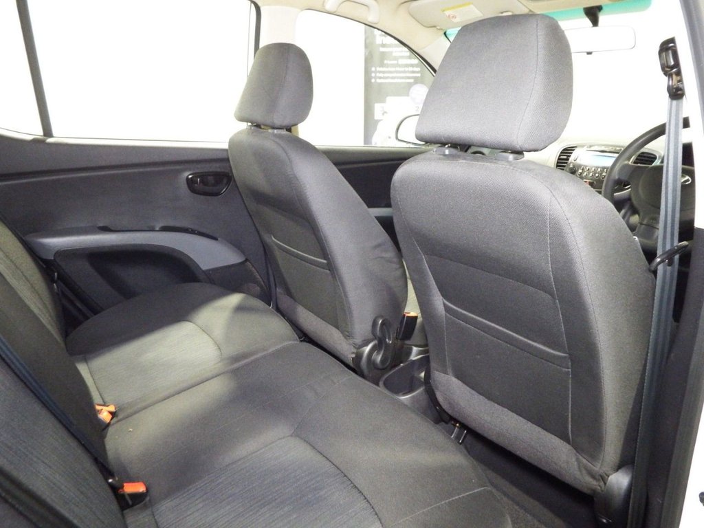 Used Hyundai i10 2012 for sale - 76751387: Photo 30