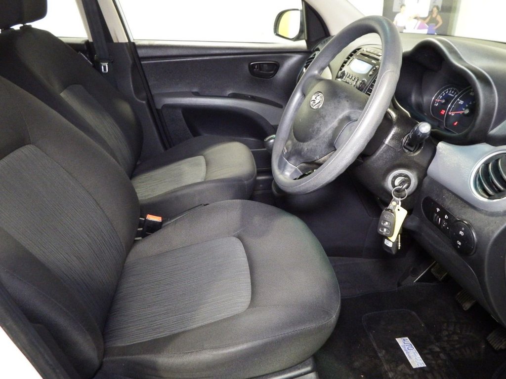 Used Hyundai i10 2012 for sale - 76751387: Photo 45