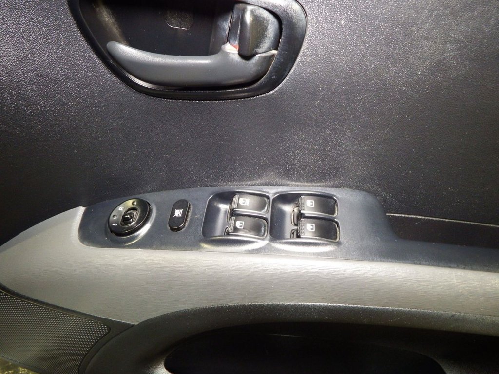 Used Hyundai i10 2012 for sale - 76751387: Photo 46