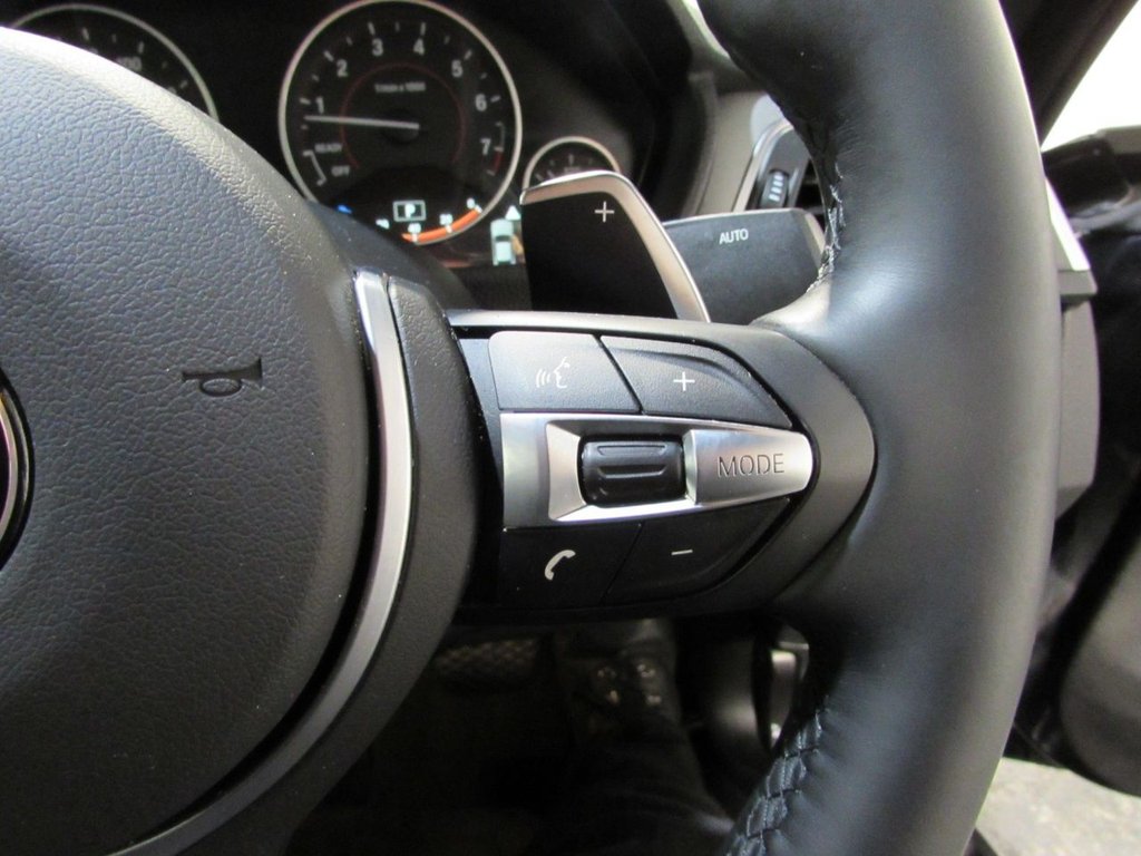 Used BMW 4 Series 2018 for sale - 76900625: Photo 32