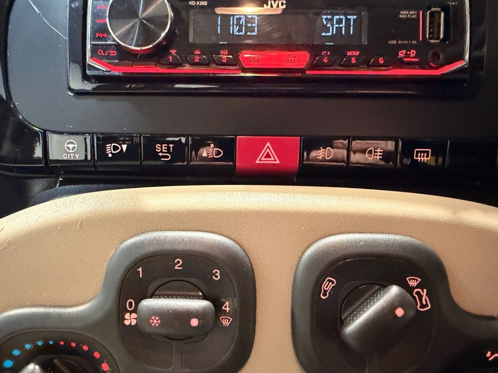 Used Fiat Panda 2012 for sale - 77227202: Photo 31