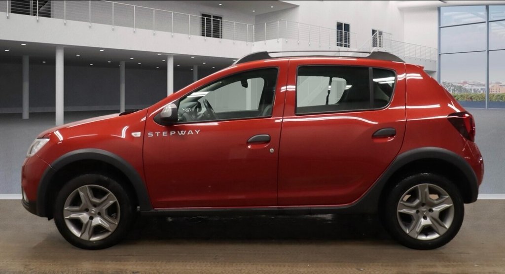 Used Dacia Sandero Stepway 2018 for sale - 77547432: Photo 9