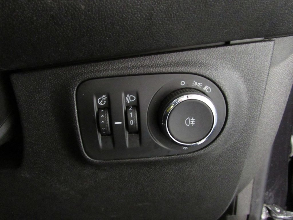 Used Vauxhall ADAM 2016 for sale - 77464300: Photo 24