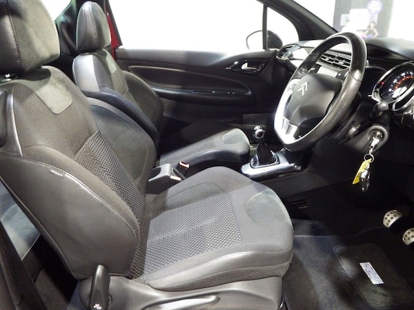 Used DS Automobiles DS 3 Cabrio 2015 for sale - 76185346: Photo 36