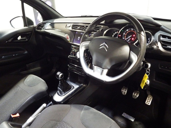 Used DS Automobiles DS 3 Cabrio 2015 for sale - 76185346: Photo 41